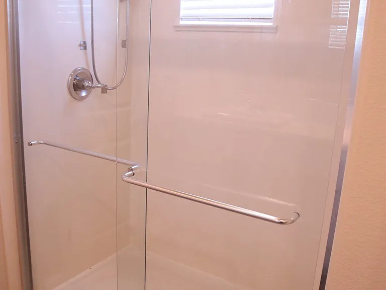 10821 Portico Cir — Photo 11