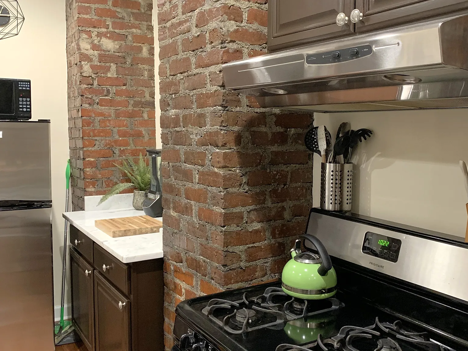 1 bed, 800 sqft, $1,895 — Photo 3