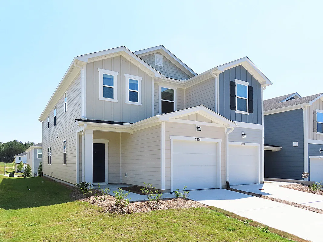 3 bed, 1601 sqft, $1,850 — Photo 1