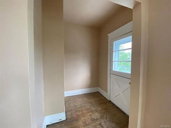 5th image of 639 Crescent Ave
