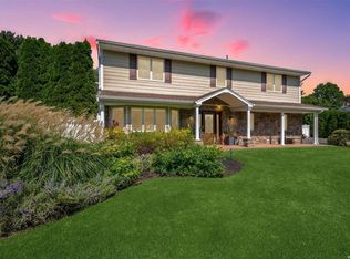 35 Wintercress Ln, East Northport, NY 11731