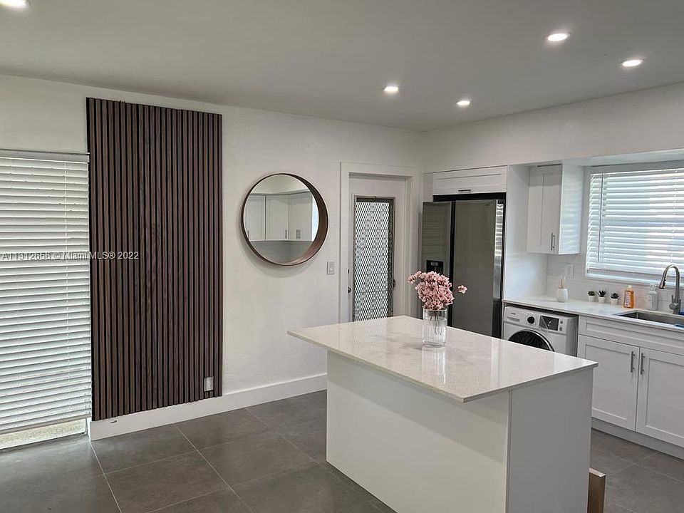 1st image of 1322 NE 105th St APT 12