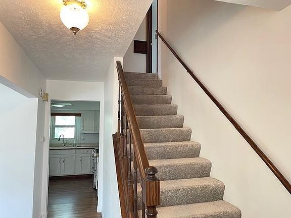 4th image of 4203 Fairacres Rd