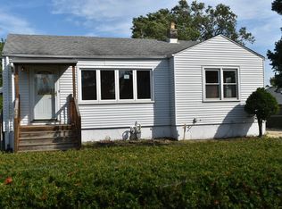 133 N Marilyn Ave, Northlake, IL 60164