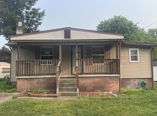 2504 Virginia Ave, Hurricane, WV 25526