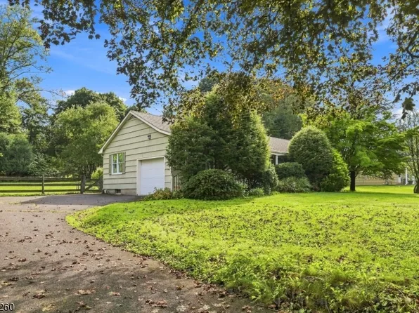 120 Main St, Califon Boro, NJ 07830