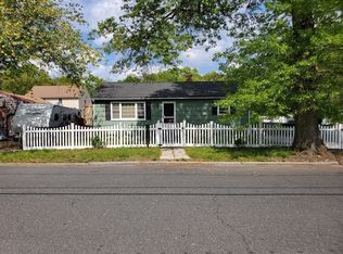 21 Nathaniel St, Springfield, MA 01109