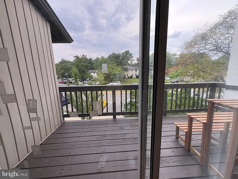 224 Willow Ter — Photo 15