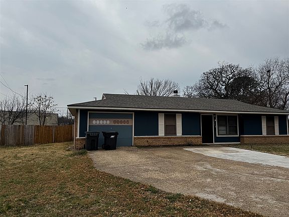 3rd image of 2416 Morris Dr