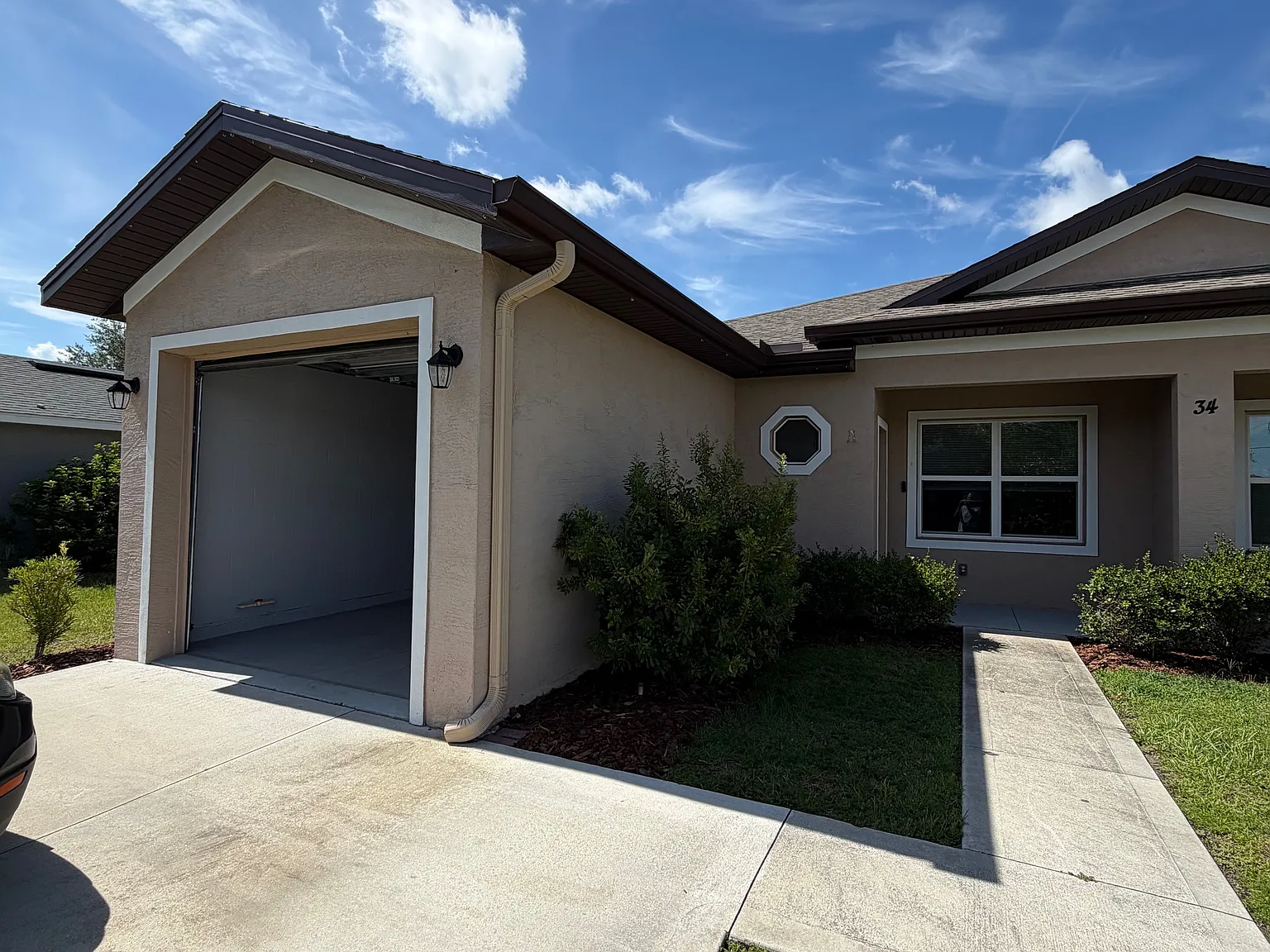 3 bed, 1196 sqft, $1,625 — Photo 2