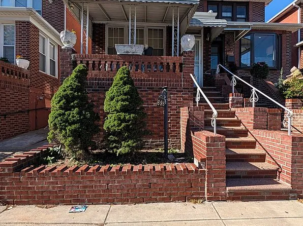 696 E 52nd St, Brooklyn, NY 11203