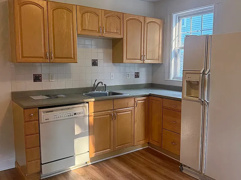 21 Hardy Ave #21 — Photo 8
