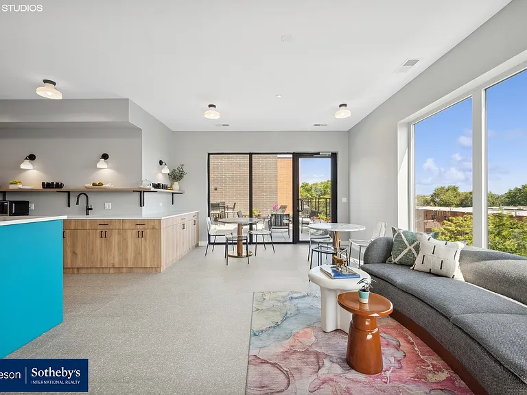 7010 N Glenwood Ave #Penthouse 1 — Photo 18