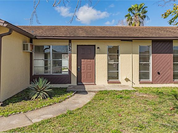 2nd image of 136 Loredo Ln