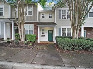 8360 Chaceview Ct, Charlotte, NC 28269