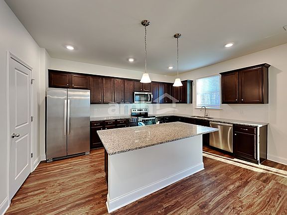 5th image of 1340 Ashlyn Ct
