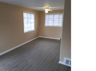 647 Rhoads Ave, Columbus, OH 43205