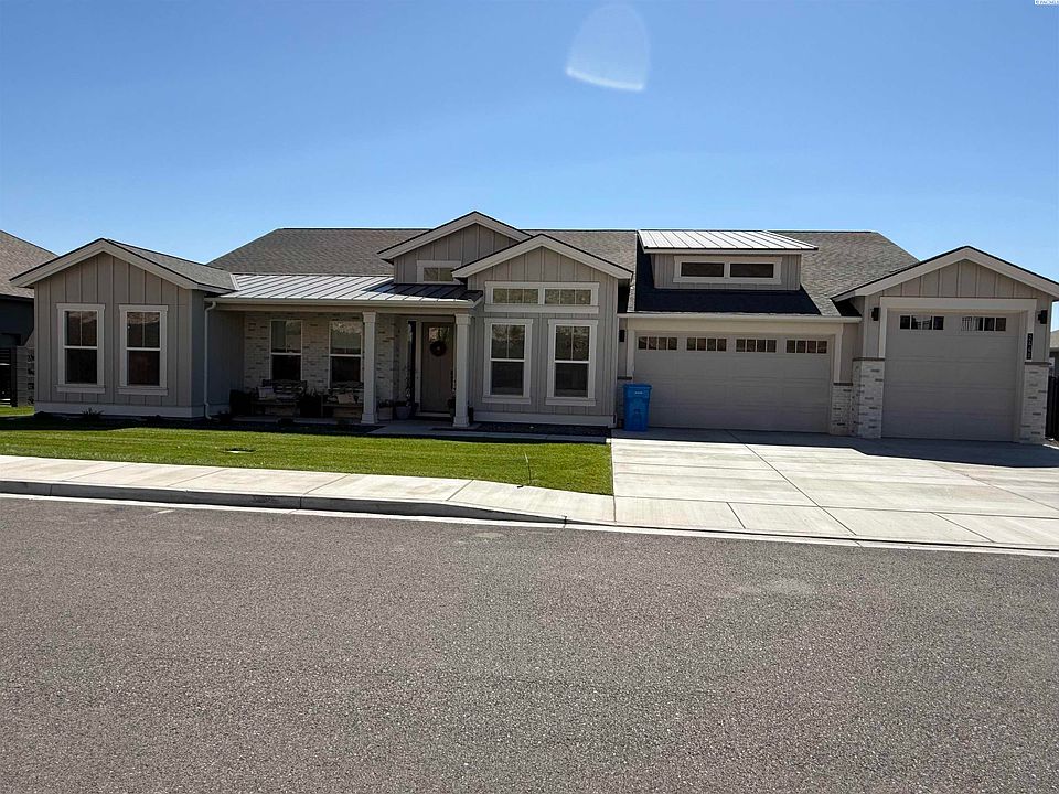 1st image of 2441 Legacy Ln