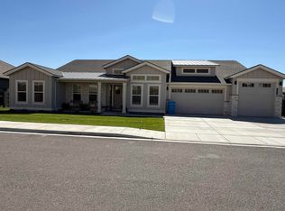 2441 Legacy Ln, Richland, WA 99352