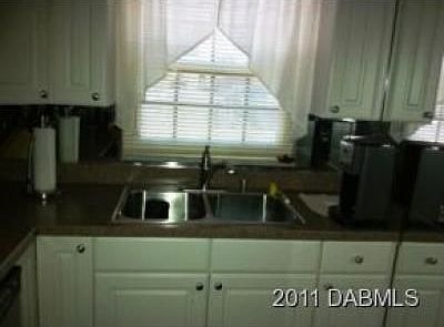3rd image of 625 N Halifax Ave APT 7B