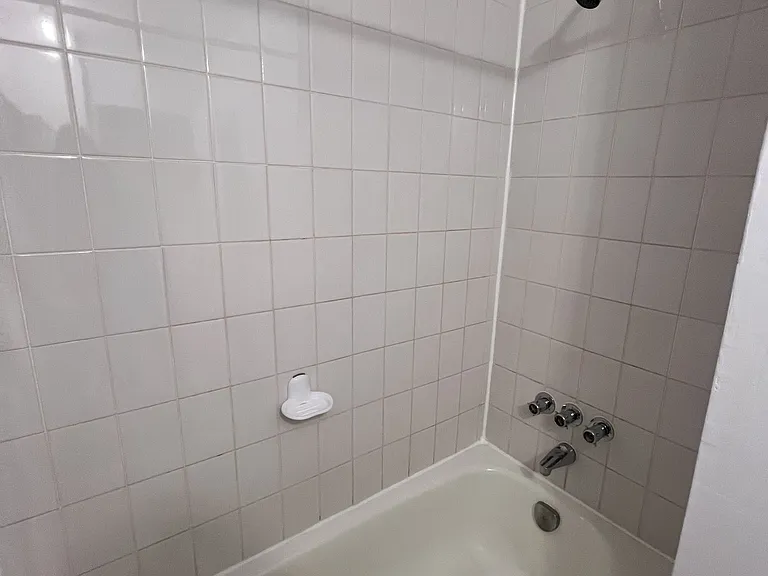 345 Laurier Ave E #404 — Photo 5