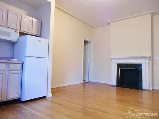 Rented by City Connections Realty | media 23