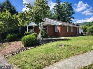 166 S A St, Keyser, WV 26726