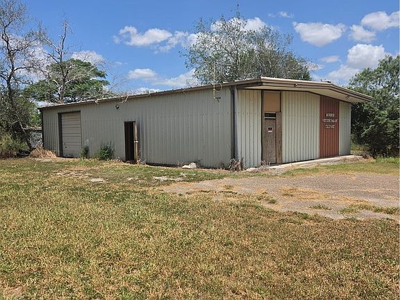 2nd image of 369 Edith Dr