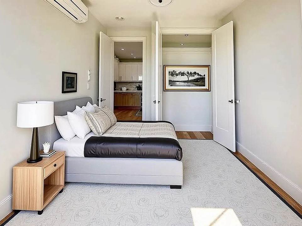 2nd image of 2553 Bedford Ave #4R