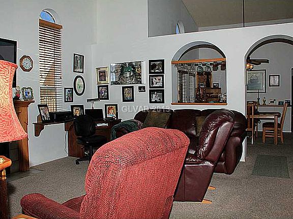 4th image of 2236 Florissant Dr