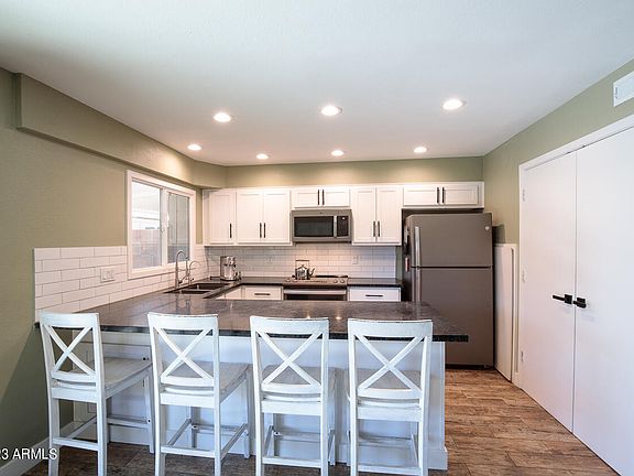2nd image of 4504 N 15TH Avenue