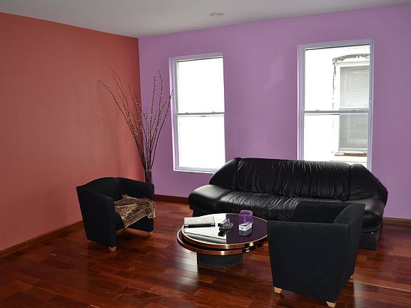 Second Floor Living room