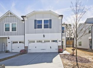 5472 Plain Field Ln, Lilburn, GA 30047