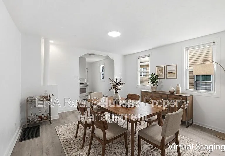 150 S Cypress Ave — Photo 6