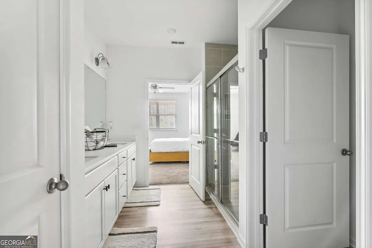 3 bed, 2.0 bath, 1535 sqft, $2,225 — Photo 4