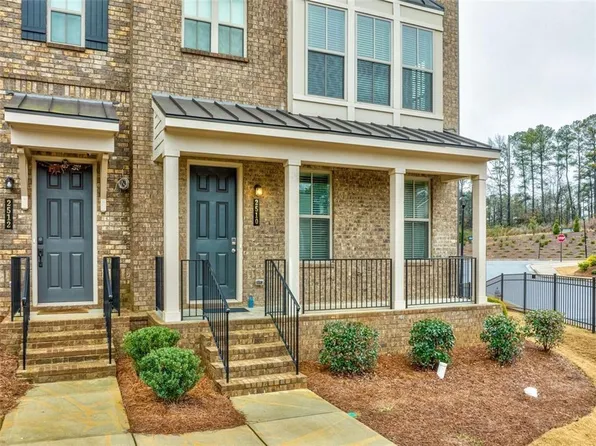 2510 Great Silver Fir Aly, Doraville, GA 30360