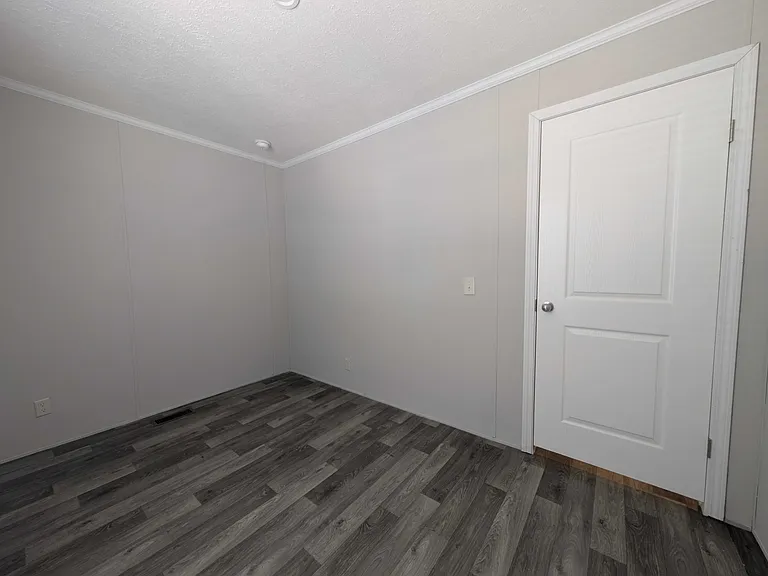 38000 Le Chateau Blvd #147 — Photo 17