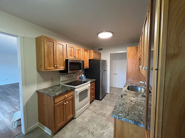 419B Heritage Vlg — Photo 24