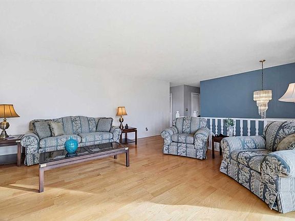 5th image of 14 W Rasmussen Pl