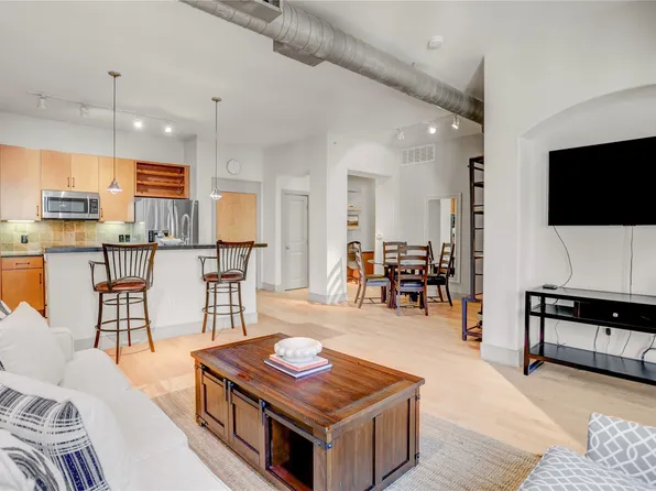 1901 Post Oak Blvd APT 4303, Houston, TX 77056