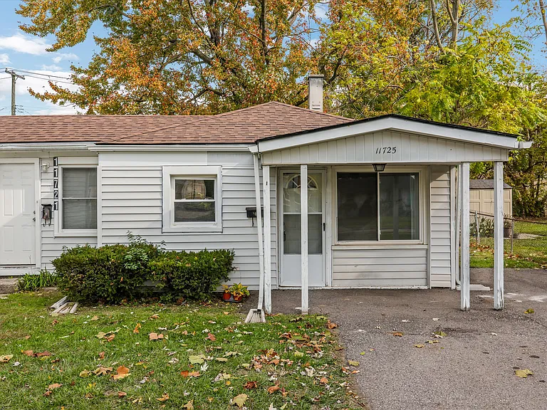 11725 Syracuse St — Photo 4