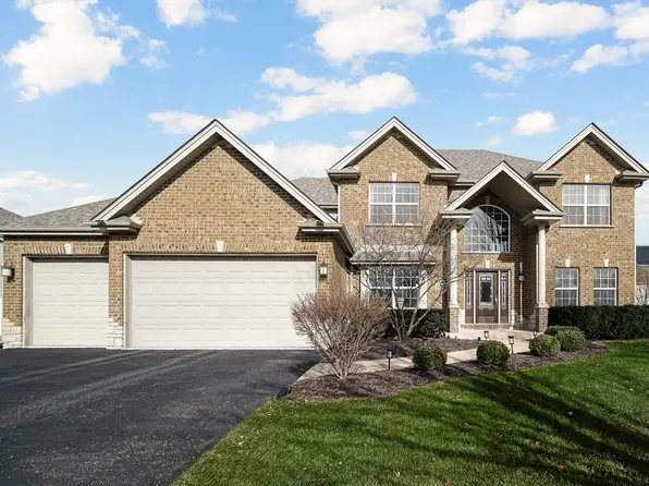 133 Willowwood Dr N, Oswego, IL 60543