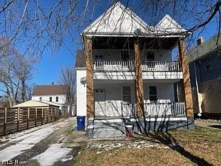 16107 Arcade Ave photo 1