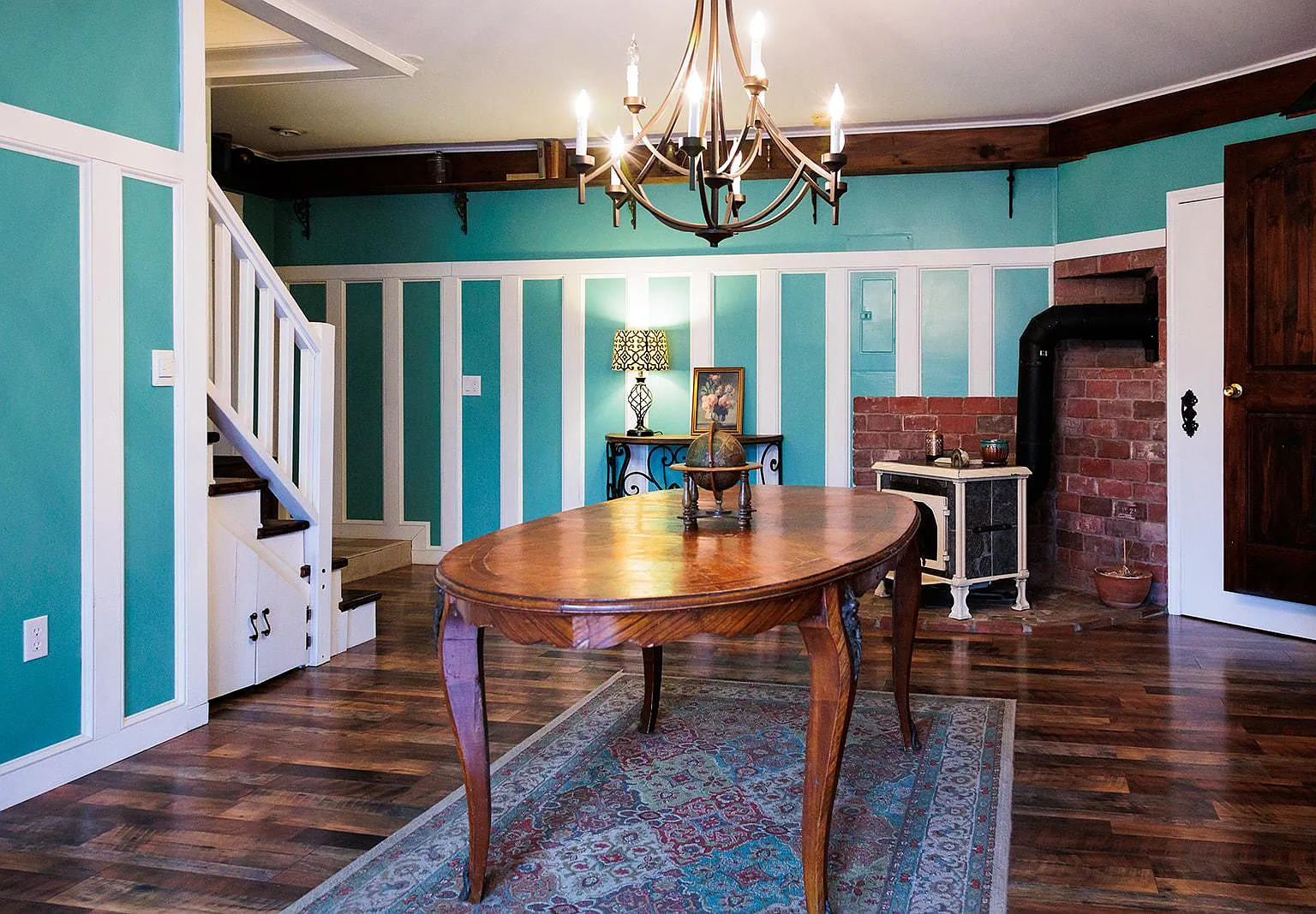 7 bed, 3.5 bath, 4700 sqft, $4,200 — Photo 4