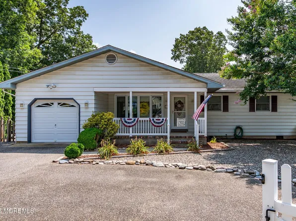 66 Leitz Boulevard, Little Egg Harbor, NJ 08087