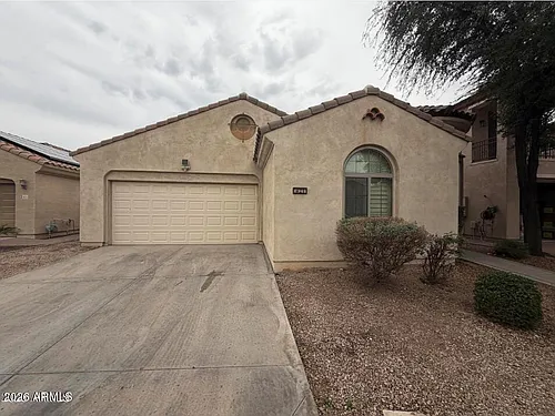 421 W Wisteria Pl Photo 1 421 W Wisteria Pl Photo 1