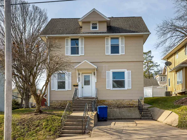 1004 W 5th St, Dubuque, IA 52001