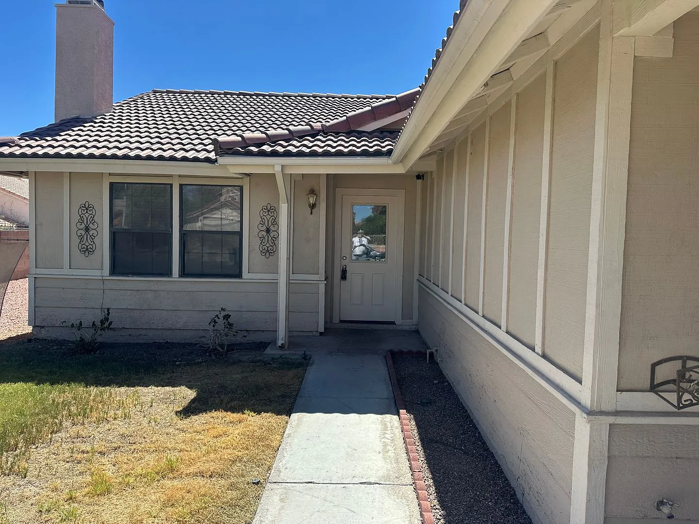 SW!! Spring Valley!! Single Story Covered Patio Fire Place!! Community Parks Nearby — Photo 2