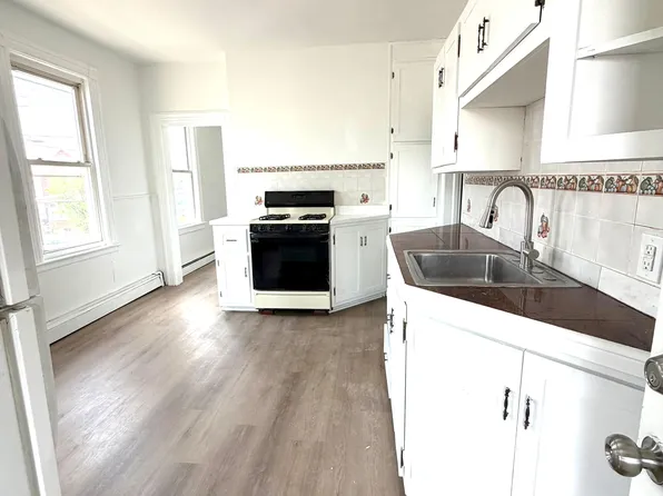 30-32 Geneva St, Elizabethport, NJ