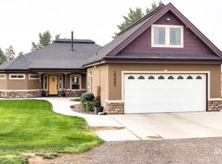15487 Cypress St, Caldwell, ID 83607